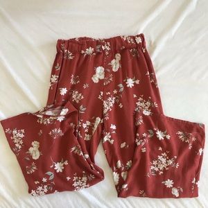 Brandy Melville Red Floral Capri Pants